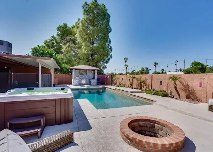 Huge Pool Hot Tub Outdoor Kitchen Pool Table Scottsdale