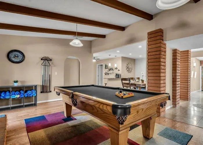 Huge Pool Hot Tub Outdoor Kitchen Pool Table Holiday home