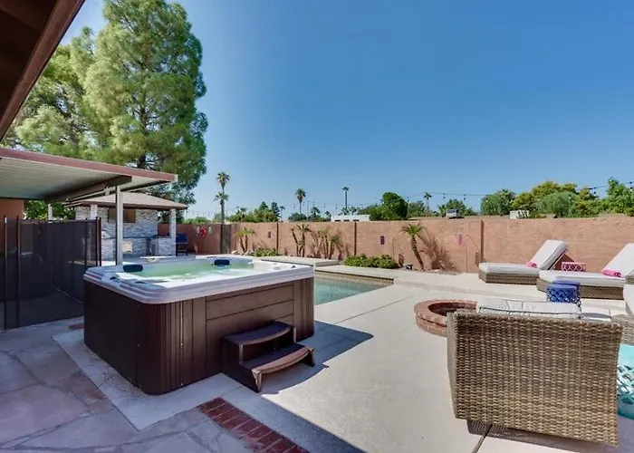 Huge Pool Hot Tub Outdoor Kitchen Pool Table Scottsdale
