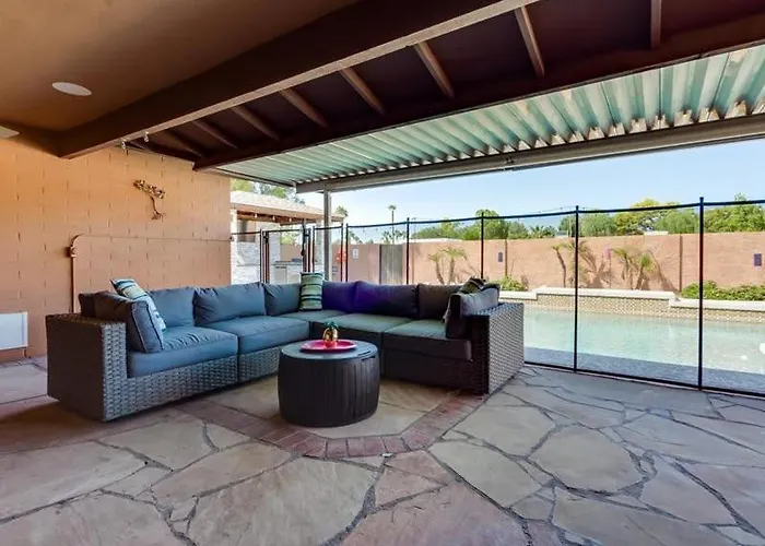 Huge Pool Hot Tub Outdoor Kitchen Pool Table Holiday home *
